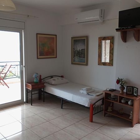 Sarakinos Apartments Barbati Extérieur photo