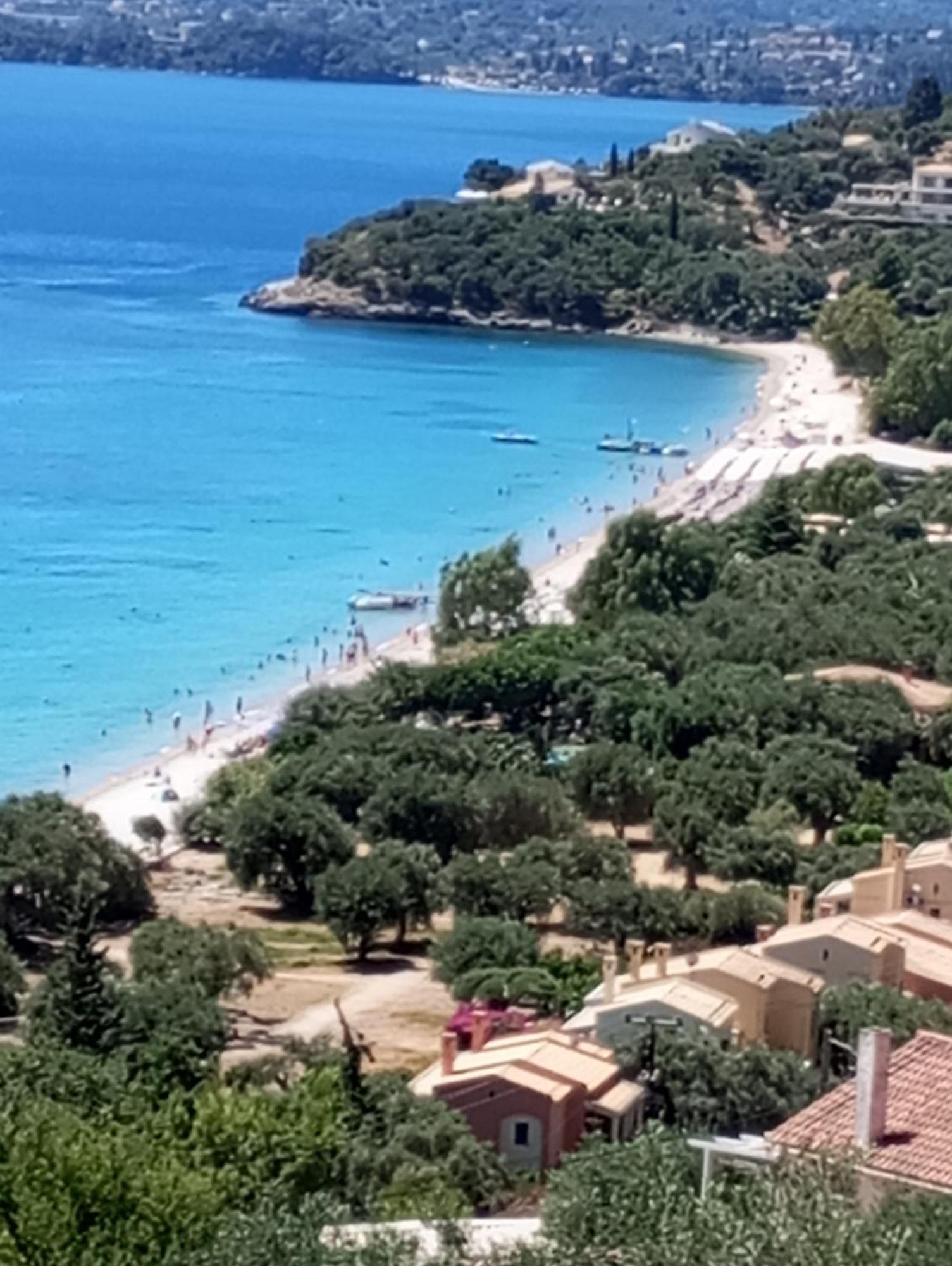Sarakinos Apartments Barbati Extérieur photo