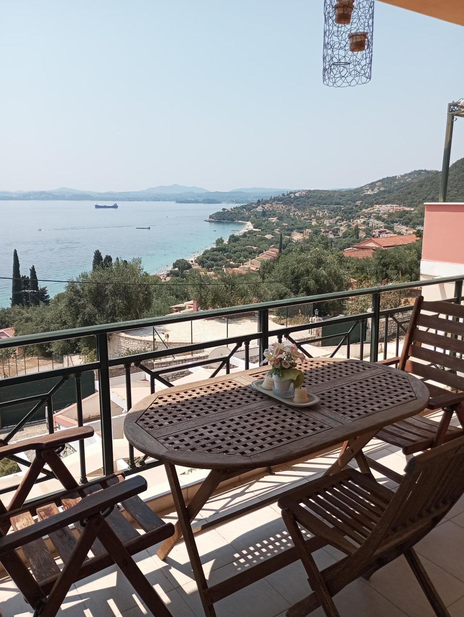 Sarakinos Apartments Barbati Extérieur photo