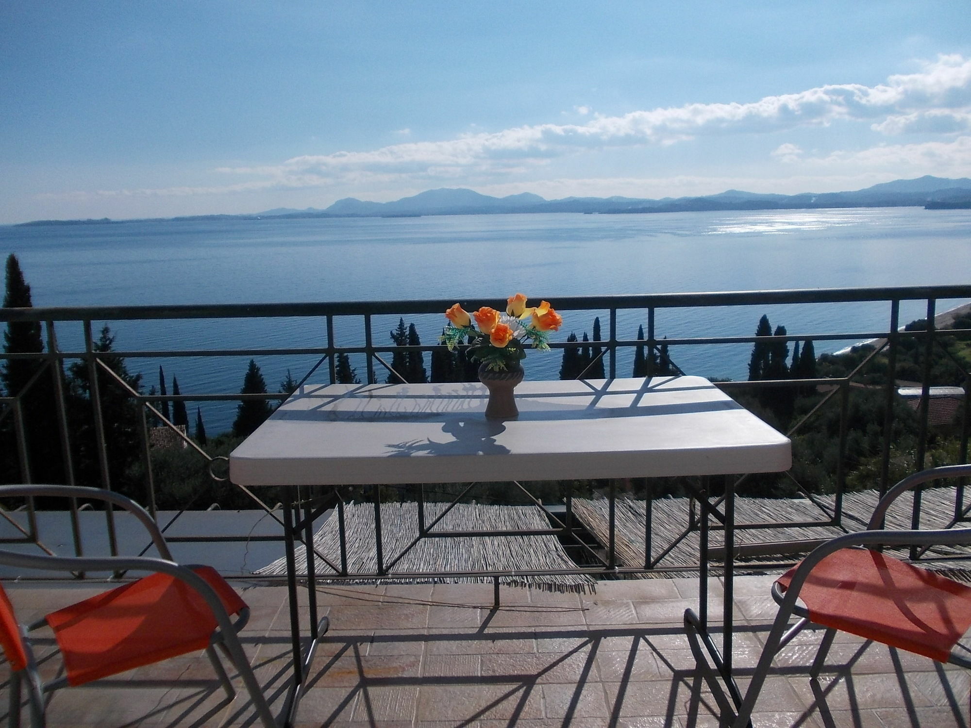 Sarakinos Apartments Barbati Extérieur photo
