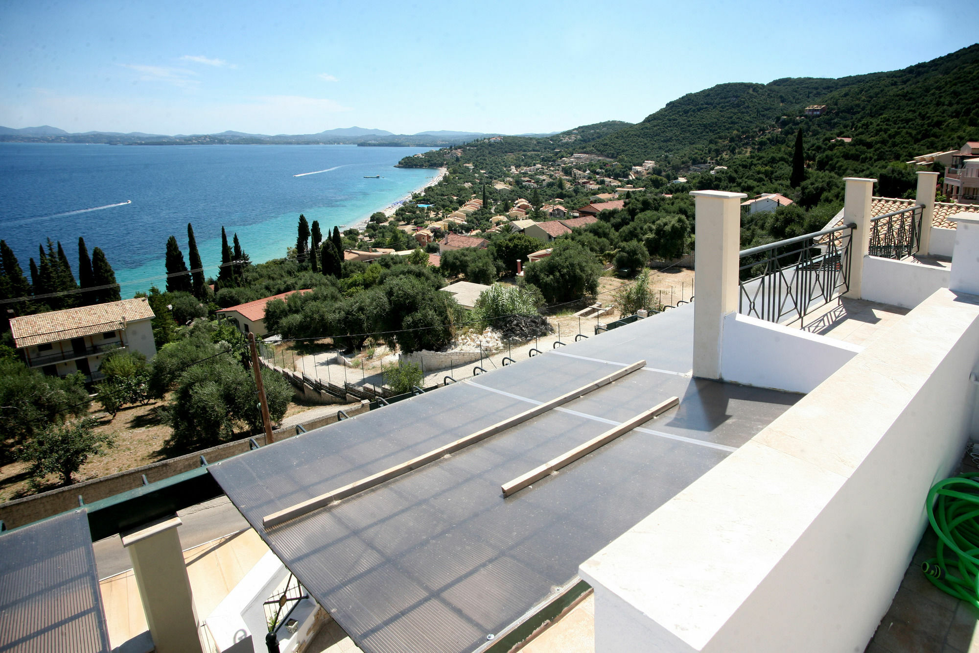 Sarakinos Apartments Barbati Extérieur photo